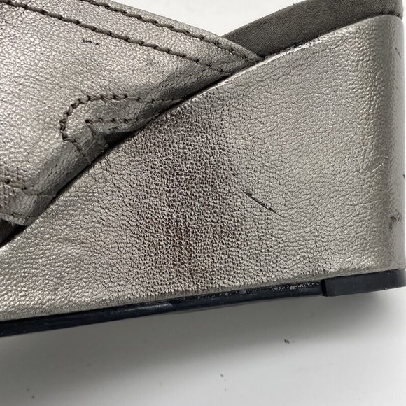 Unisa Babs Slip On Sandals Wedges Silver Womens Size 6 M - Picture 10 of 16